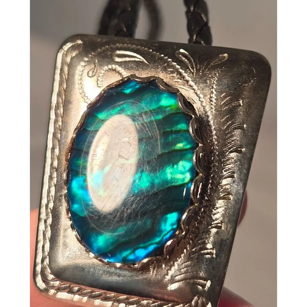 Vintage Bolo Tie Abalone Shell Silver Tone Western Cowboy Necklace Leather